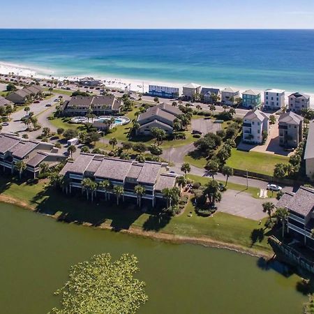 Seascape Lakefront Villas デスティン 部屋 写真